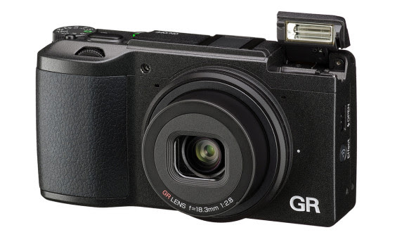 Ricoh GR II – Uusi versio suositusta katukuvauskamerasta!